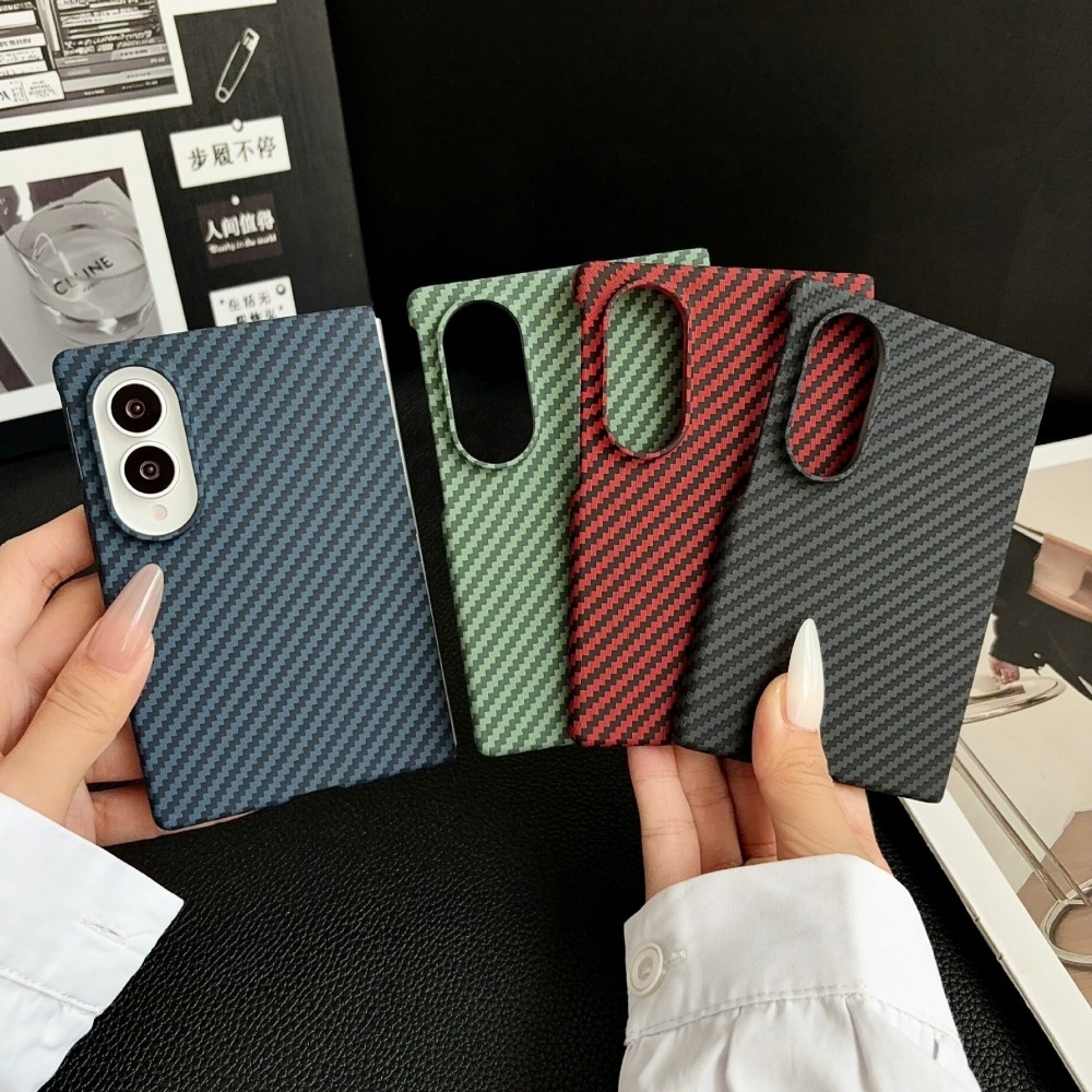 غطاء من ألياف الكربون متوافق م - مراجعة Screen Protectors وسعره