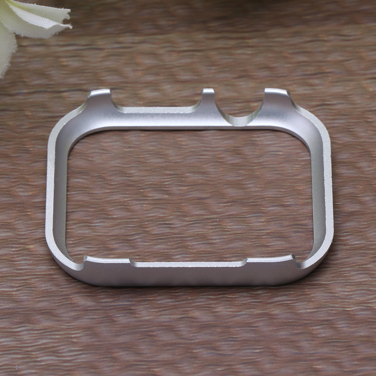 إطار ساعة من سبائك الألومنيوم  - مراجعة Metal Bumper Aluminum Frame Case وسعره